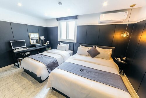 Гостиница Gray Hotel в Тхонъёне
