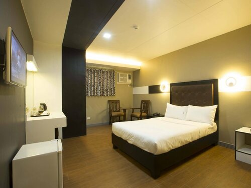 Гостиница Lucky 9 Budget Hotel в Тагуме