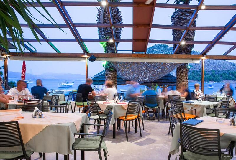 Фото John & George