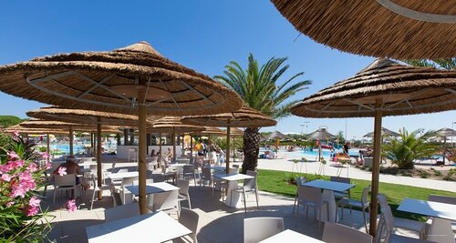 Внешний вид отеля Villaggio Turistico Internazionale в Сан-Микеле-аль-Тальйаменто, фото 5