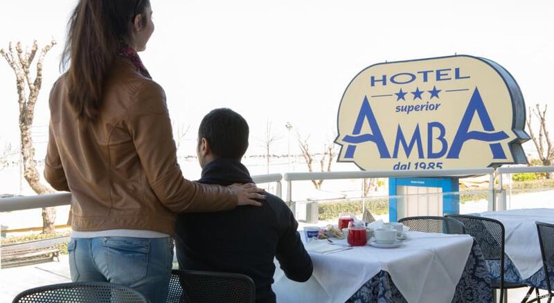 Фото Hotel Amba
