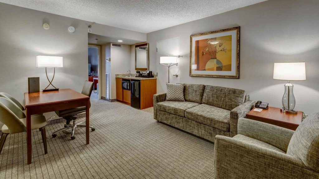 Фото Embassy Suites by Hilton Cincinnati RiverCenter