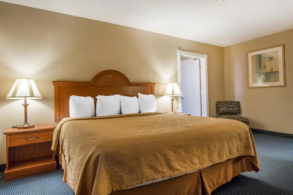 Фото Quality Inn Massena