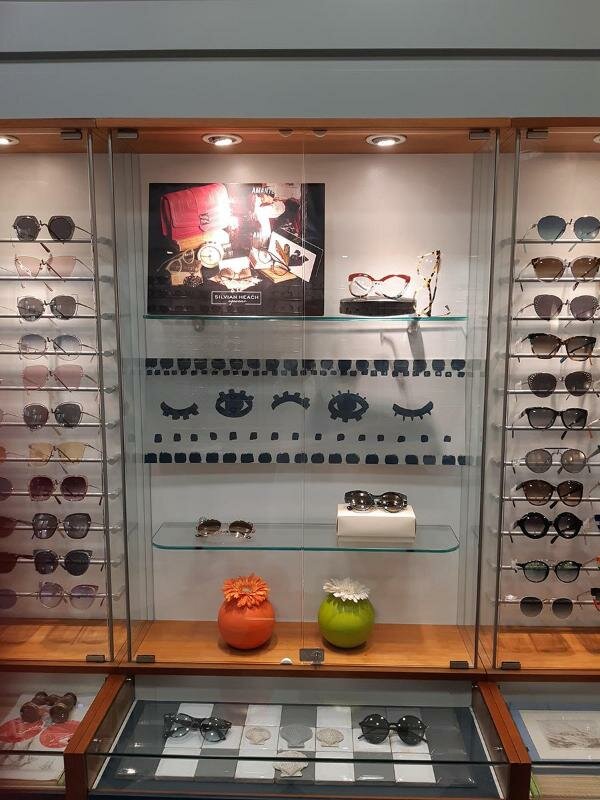 Opticial store Ottica Prisma Nervi, Genoa, photo