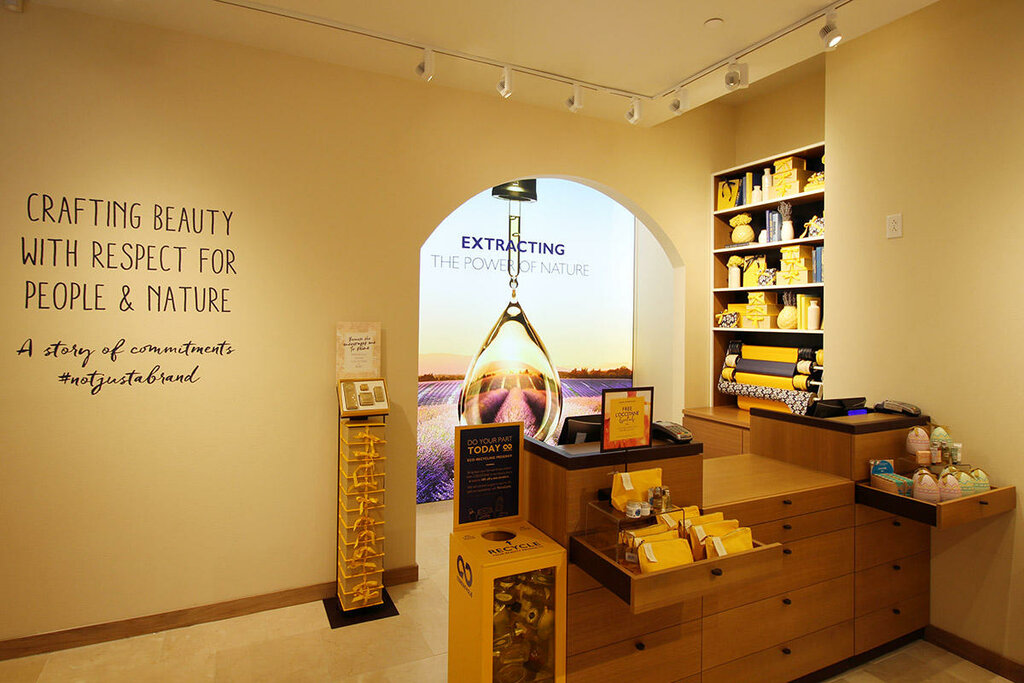 Perfume and cosmetics shop L'occitane EN Provence, State of South Carolina, photo