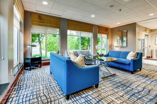 Гостиница Hilton Garden Inn Louisville-Northeast