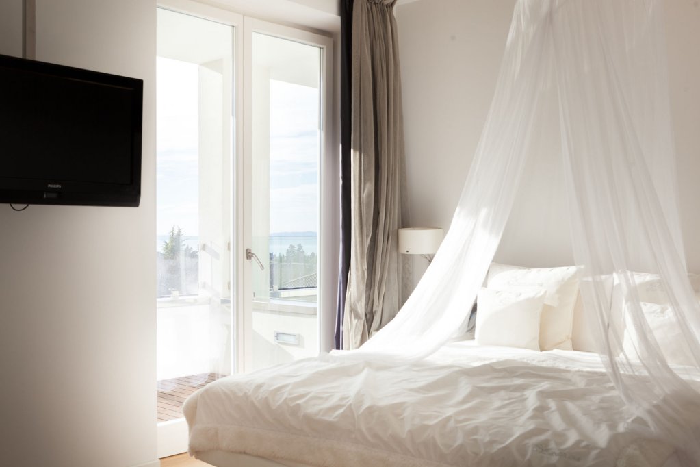 Фото Tobago Hotel