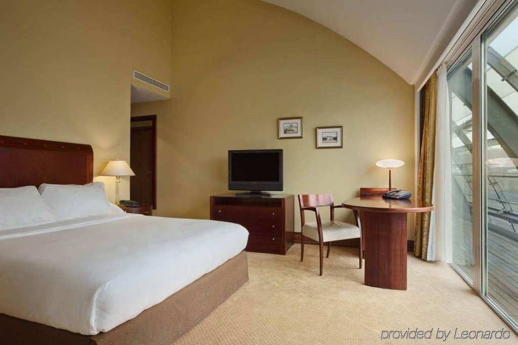 Фото Lyon Marriott Hotel Cite Internationale