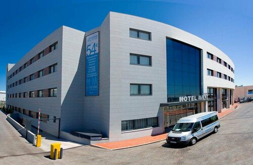 Гостиница Avant Torrejon в Торрехоне де Ардосе