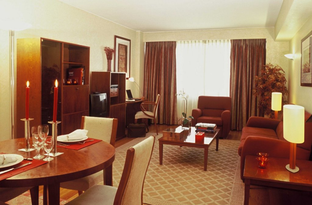 Фото Altis Suites - Apartamentos Turísticos