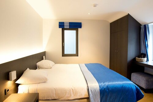 Внешний вид отеля Hotel Victoria в Дюрбюи, фото 1