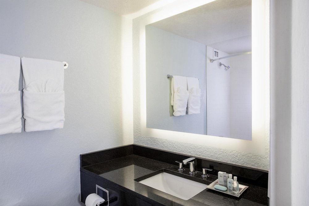 Фото Wyndham Orlando Resort International Drive