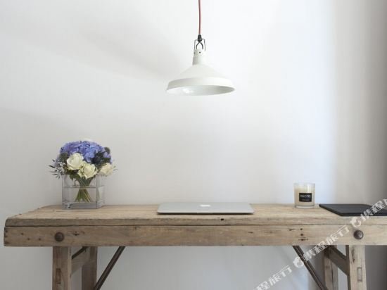 Фото 9Hotel Central