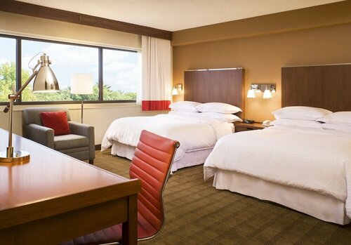 Гостиница Four Points by Sheraton Winnipeg South в Виннипеге