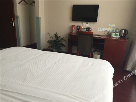 Фото GreenTree Inn Qingdao Jiaozhou Fuzhou South Road Datong Building Express Hotel