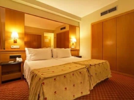 Фото Hotel Silken Rona Dalba