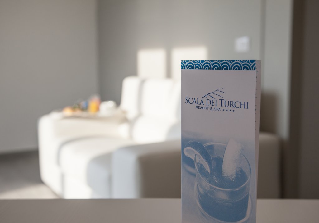 Фото Scala Dei Turchi Resort