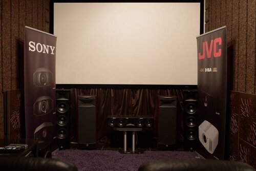 Разнообразие уютных и современных решений для создания кинотеатра в домашних условиях в Куркино