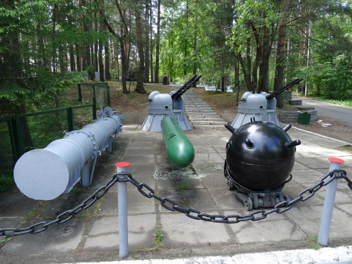 Monument, memorial Экипажам подводных лодок Балтийского флота, Sosnoviy Bor, photo
