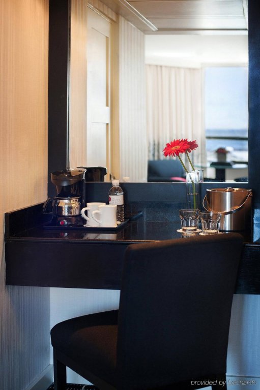 Фото The Bristol Hotel San Diego