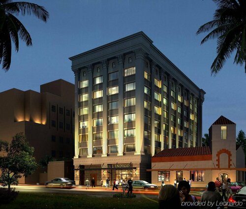Гостиница Hotel Indigo Fort Myers Downtown River District в Форте Майерсе