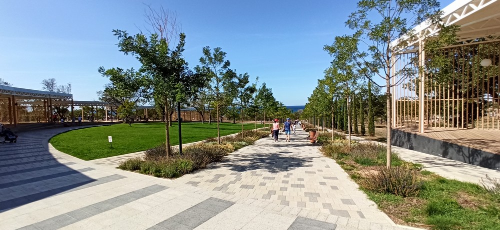 Фото Лазурный