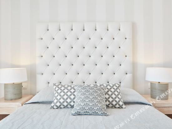 Фото Santorini Palace