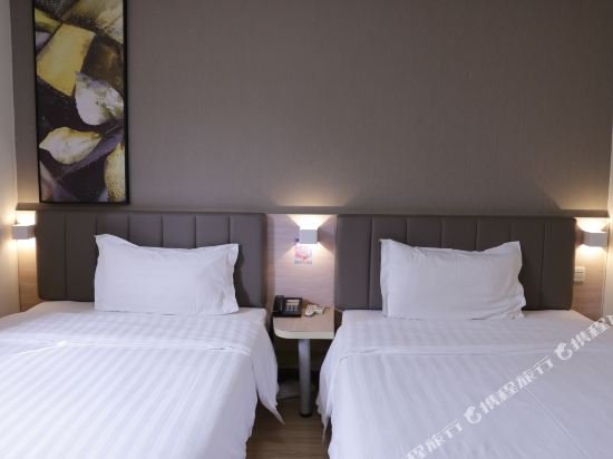 Фото 7 Days Inn Zhuhai Xiangzhou Department Store Branch