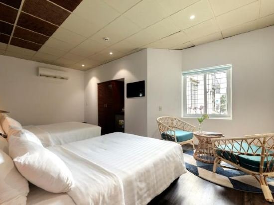 Фото M Boutique Hotel