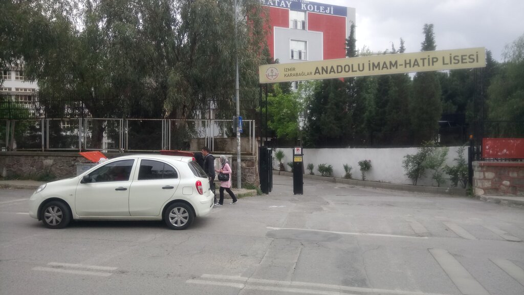 izmir anadolu imam hatip lisesi lise basin sitesi mah 175 3 sok no 24 karabaglar izmir turkiye yandex haritalar