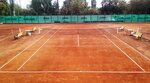 Корты на Подоле (Межигорская ул., 56/63А), теннисный клуб в Киеве