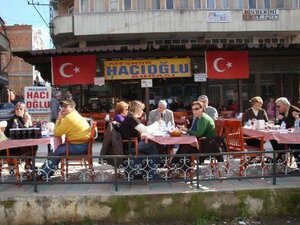 HacI Baba sis Kofte (İzmir, Tire, Yeni Mah., Çırapazarı Sok., 12), cafetería