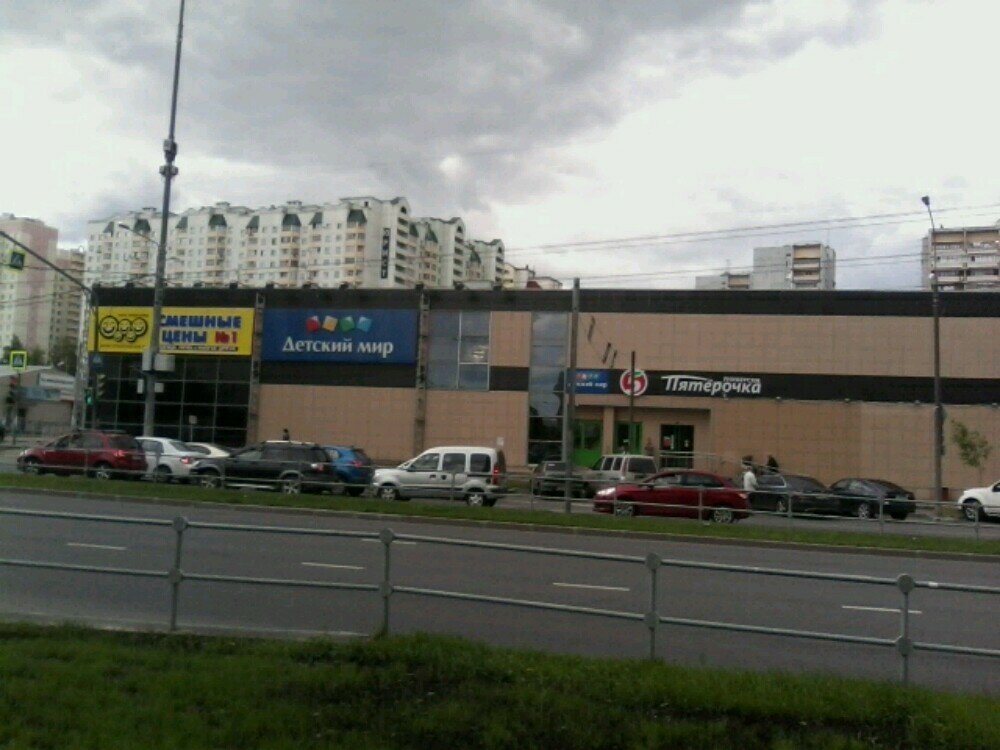 Детский мир 16 й микрорайон к1562а фото Панорама: Детский мир, детский магазин, к1562А, 16-й микрорайон, Зеленоград - Ян