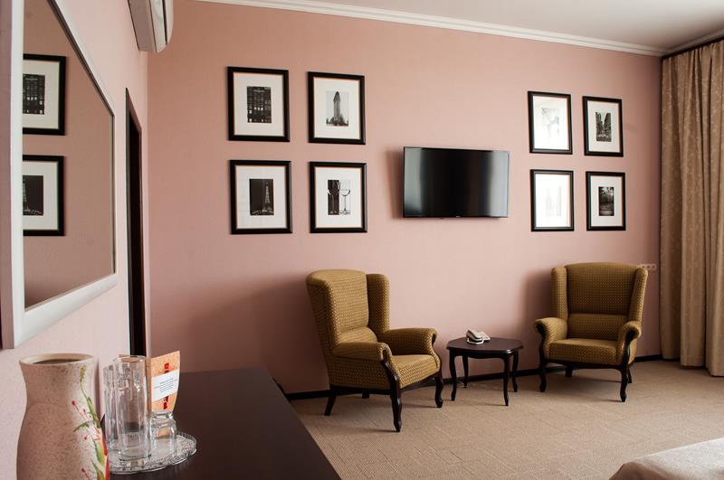 Фото отеля 2