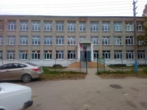 إدارة حكومية Administratsiya Uglovskogo Gorodskogo Poseleniya ، مقاطعة نوفغورود، صورة
