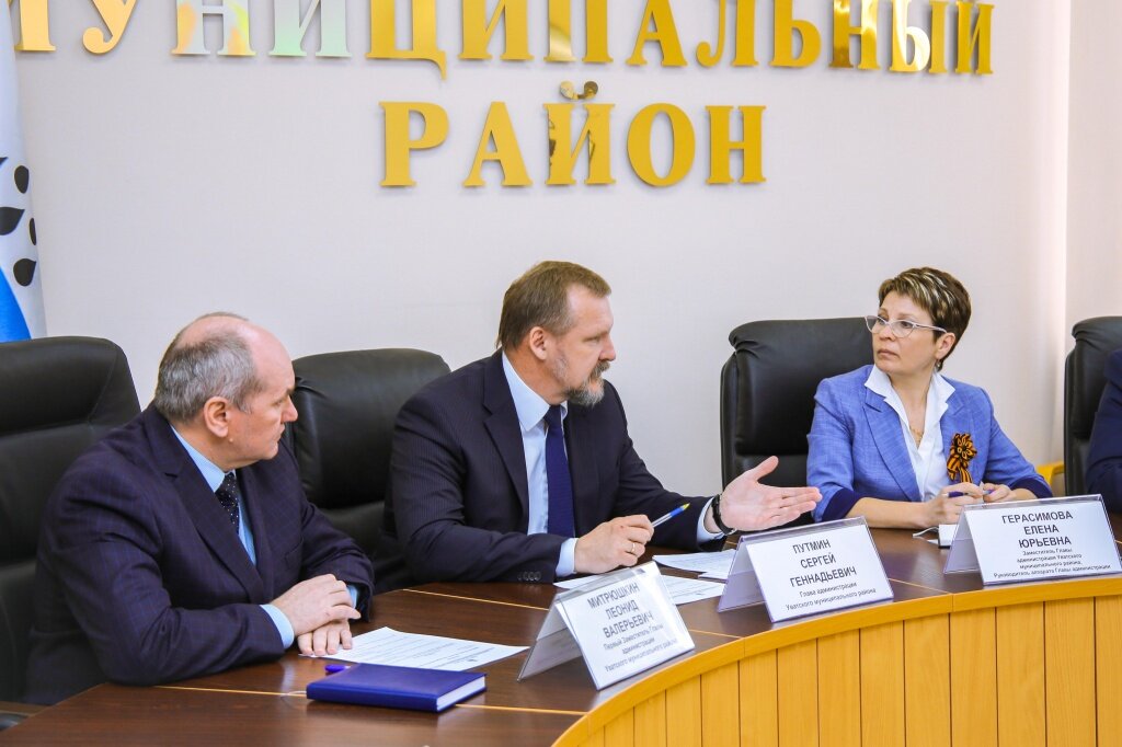 Administration Administratsiya Uvatskogo selskogo poseleniya, Tyumen Oblast, photo