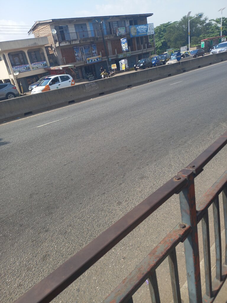Car dealership Automobile, Accra, photo