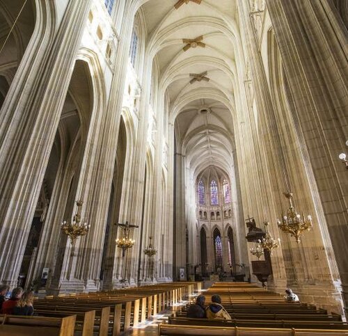 Собор святых Петра и Павла, католический храм, Земли Луары ...