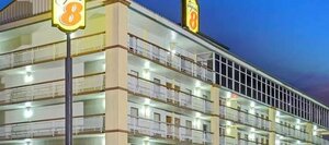 Гостиница Super 8 by Wyndham Memphis/Dwtn/Graceland Area