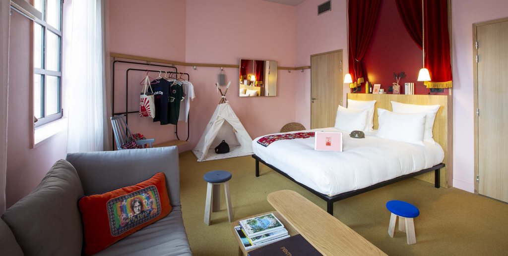 Фото отеля 2