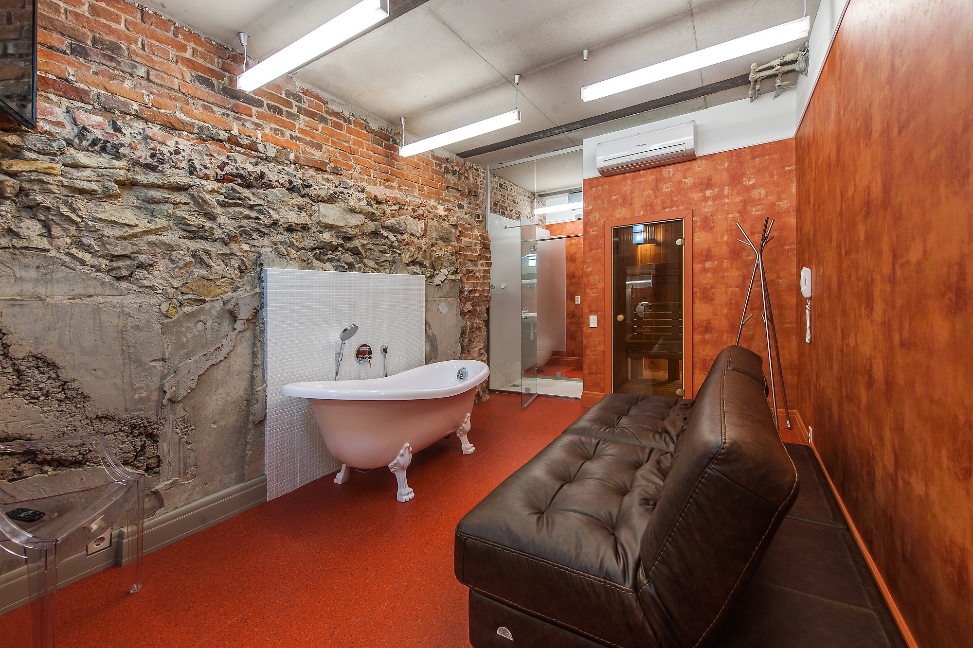 Фото Бронзовый Кабан