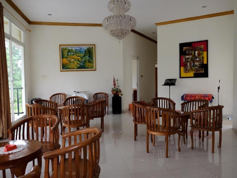 Фото Oyo 414 Loji Rejo Guest House