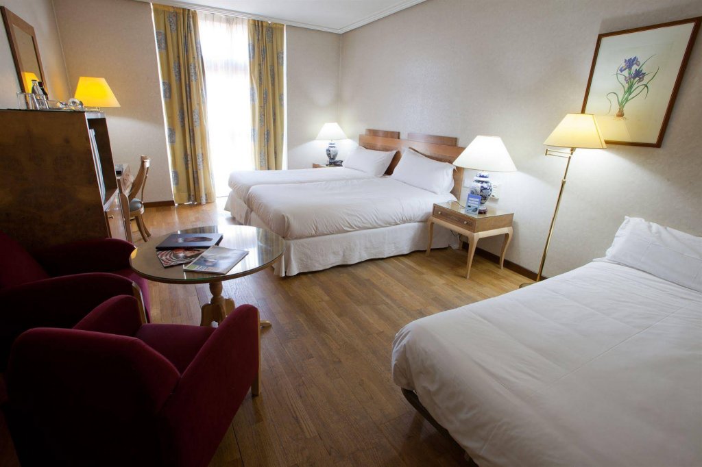 Фото Occidental Murcia Siete Coronas