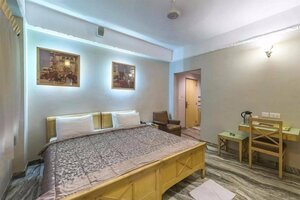 Treebo Trend Komfort Suites (South Western Railway, Mysore New Goods Terminal), hotel