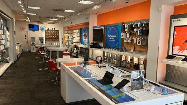 Mobile phone store At&t Store, Newark, photo