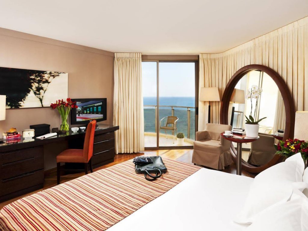 Фото Daniel Herzliya