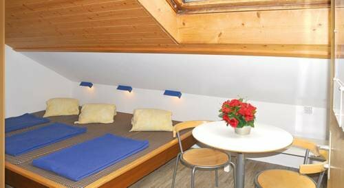 Гостиница Camping Jungfrau - Holiday Park в Лаутербруннене