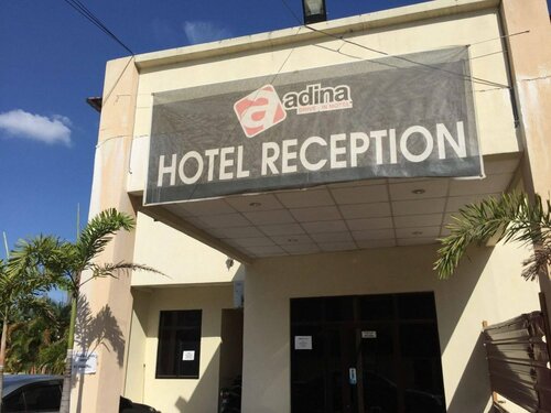 Гостиница Adina Drive In Motel