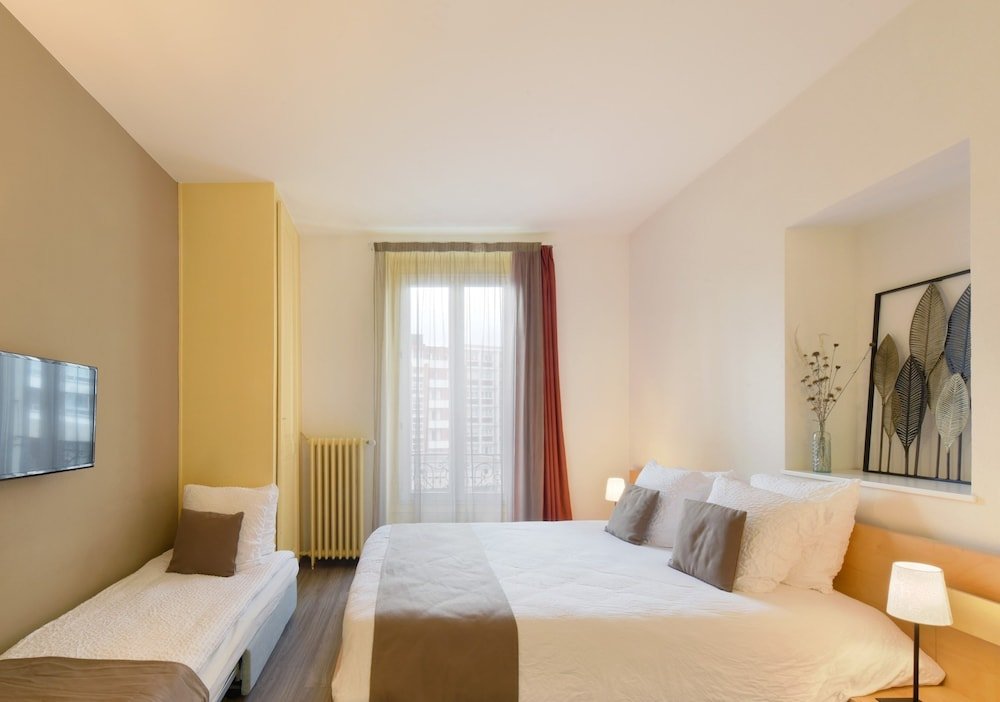 Фото Hotel du Marche