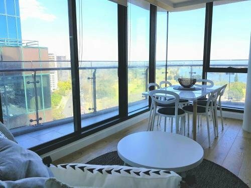 Гостиница Readyset Apartment on Emerald в Мельбурне